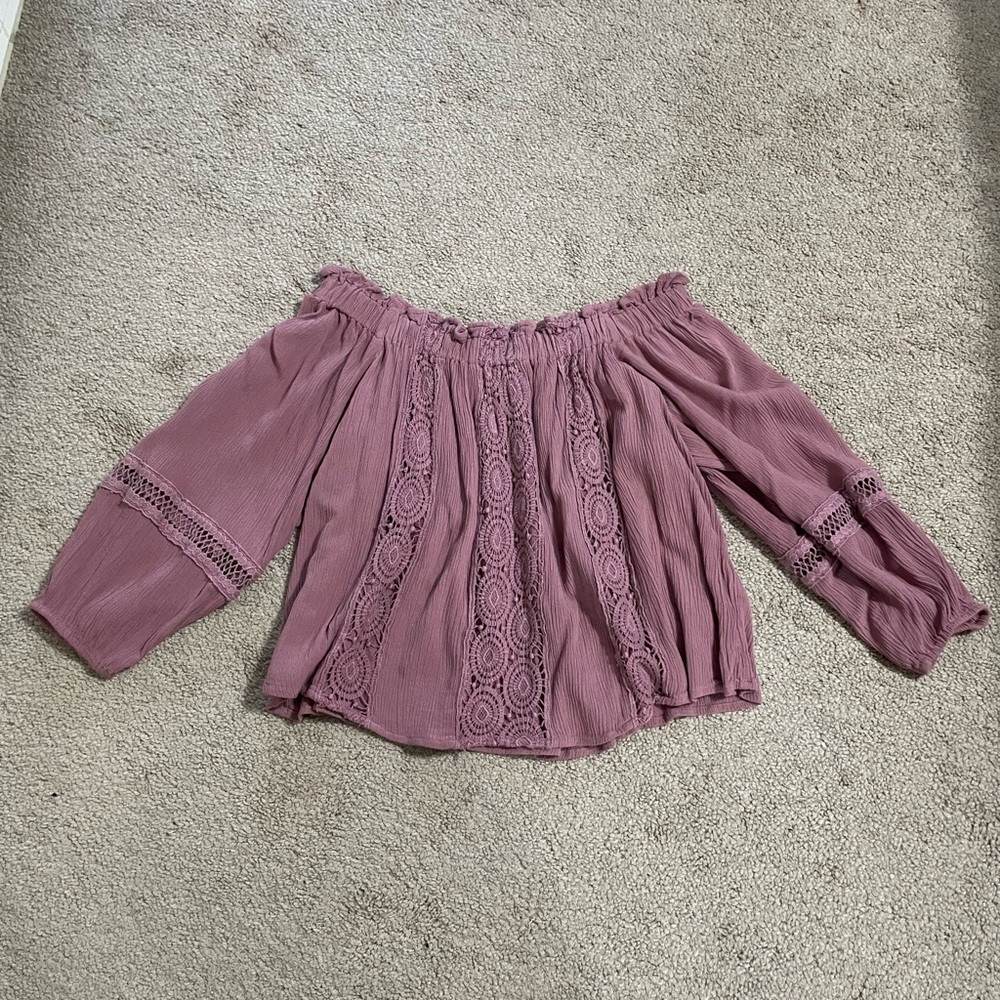 American Eagle off the shoulder top